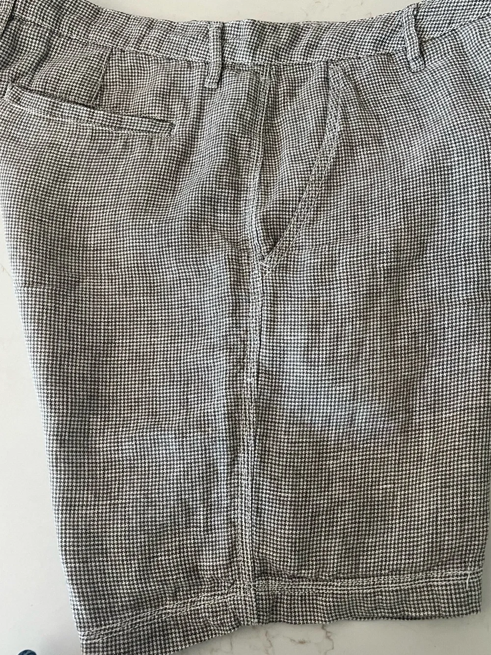 Onia Austin Micro Houndstooth Linen Shorts Men’s 34 Greige